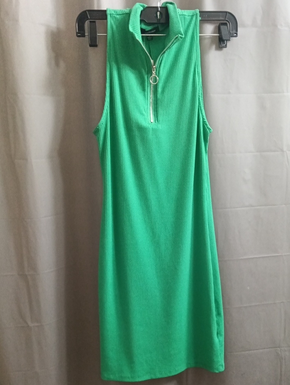 Ambiance Sleeveless Green Zip-Front Dress